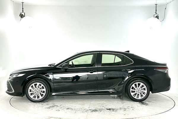 2024 Toyota Camry Ascent AXVH70R