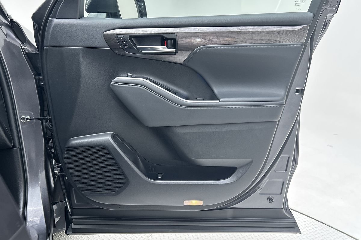 2022 Toyota Kluger Grande AXUH78R