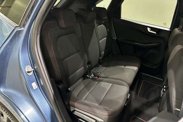 2022 Ford Escape ST-Line ZH