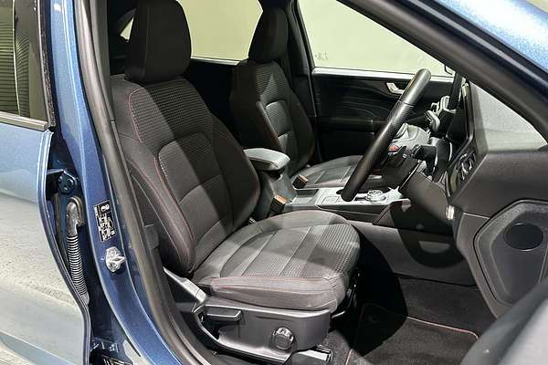 2022 Ford Escape ST-Line ZH