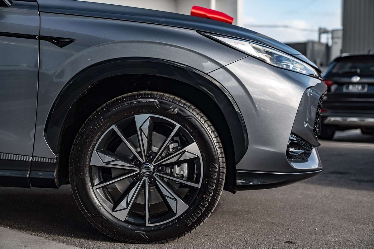 2025 MG HS Hybrid+ Essence AS33H