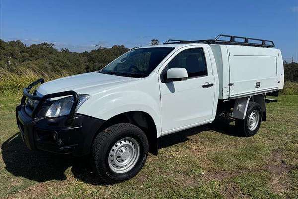 2016 Isuzu D-MAX SX  4X4