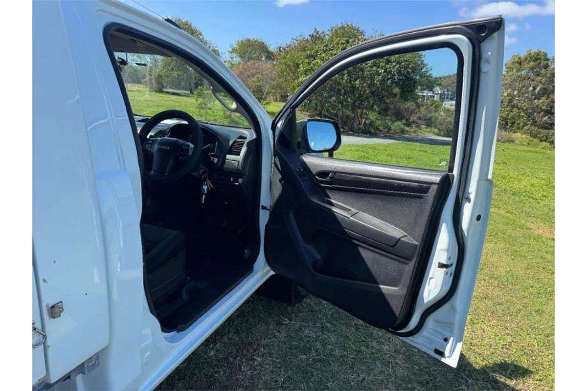 2016 Isuzu D-MAX SX  4X4