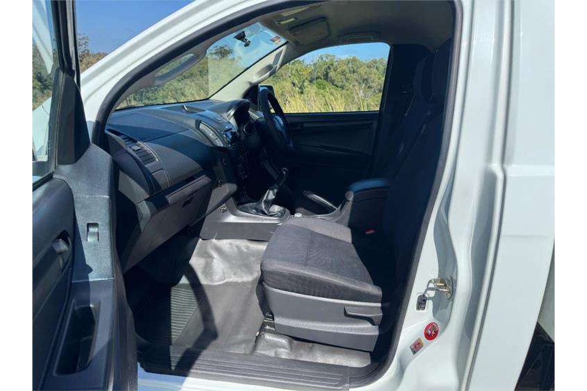 2016 Isuzu D-MAX SX  4X4