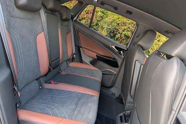2025 Volkswagen ID.4 Pro E2