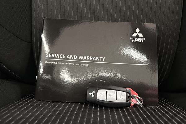 2021 Mitsubishi Outlander LS ZL