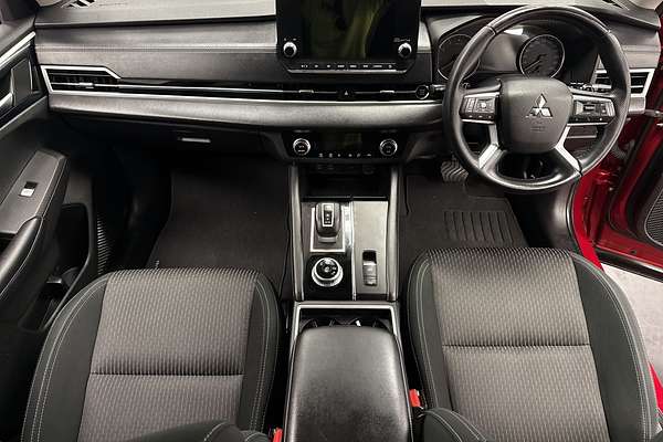 2021 Mitsubishi Outlander LS ZL