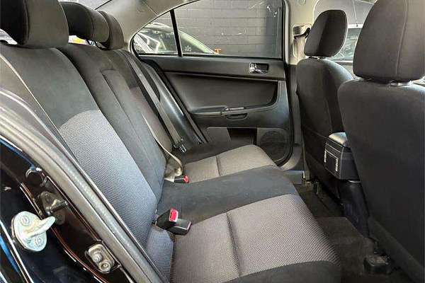 2017 Mitsubishi Lancer ES Sport CF