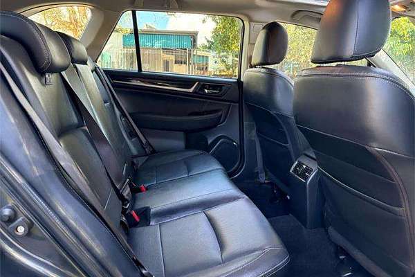 2017 Subaru Outback 2.5i Premium 5GEN
