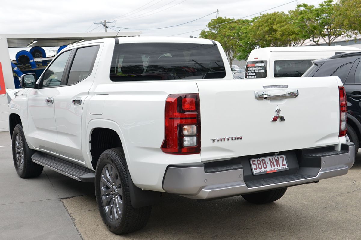 2024 Mitsubishi Triton GLS MV 4X4