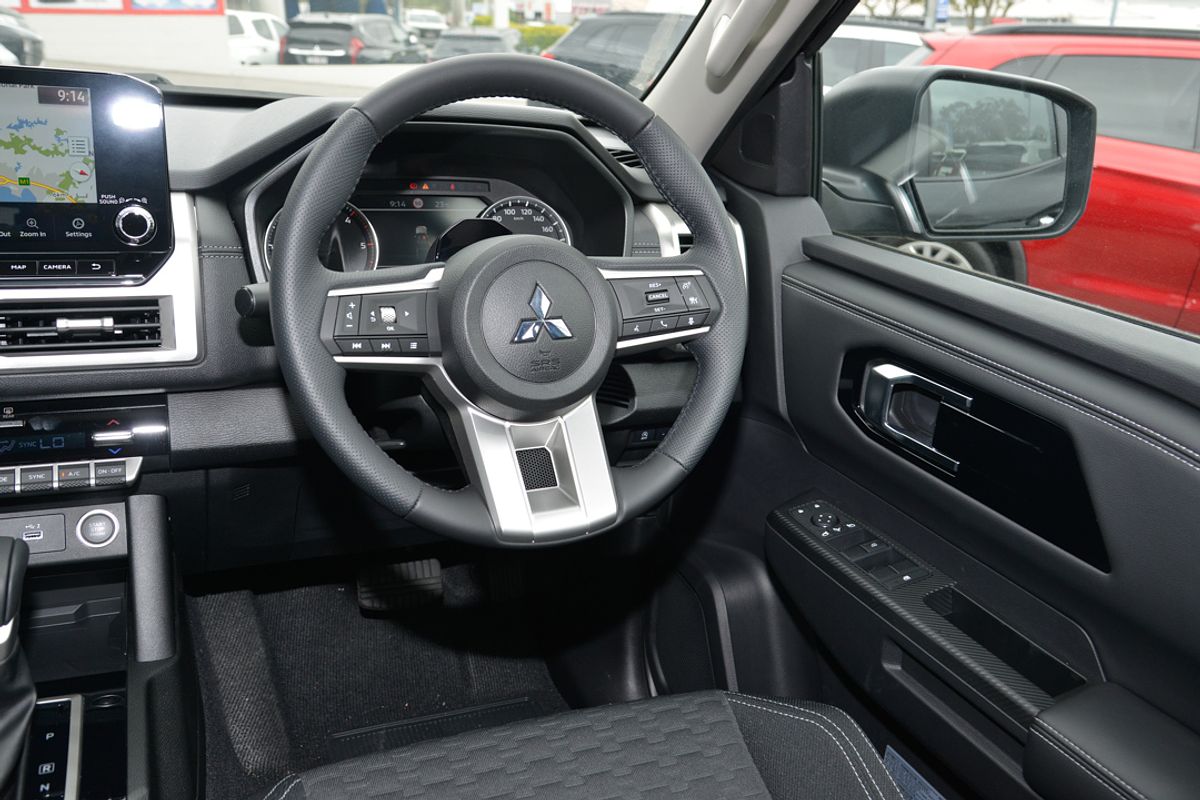 2024 Mitsubishi Triton GLS MV 4X4