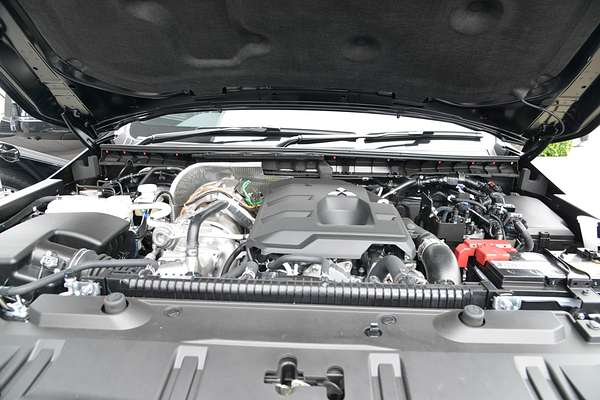 2025 Mitsubishi Triton GSR MV 4X4