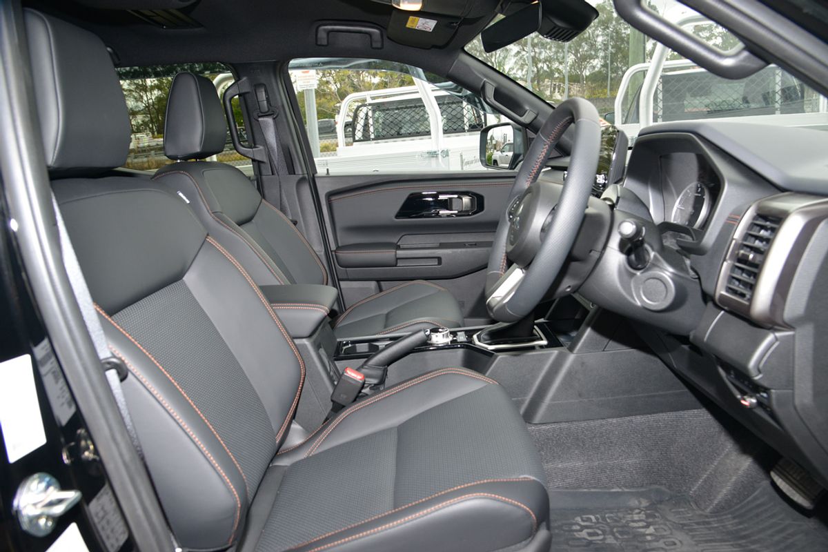 2025 Mitsubishi Triton GSR MV 4X4