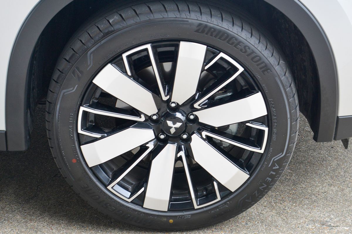 2025 Mitsubishi Outlander Aspire ZM