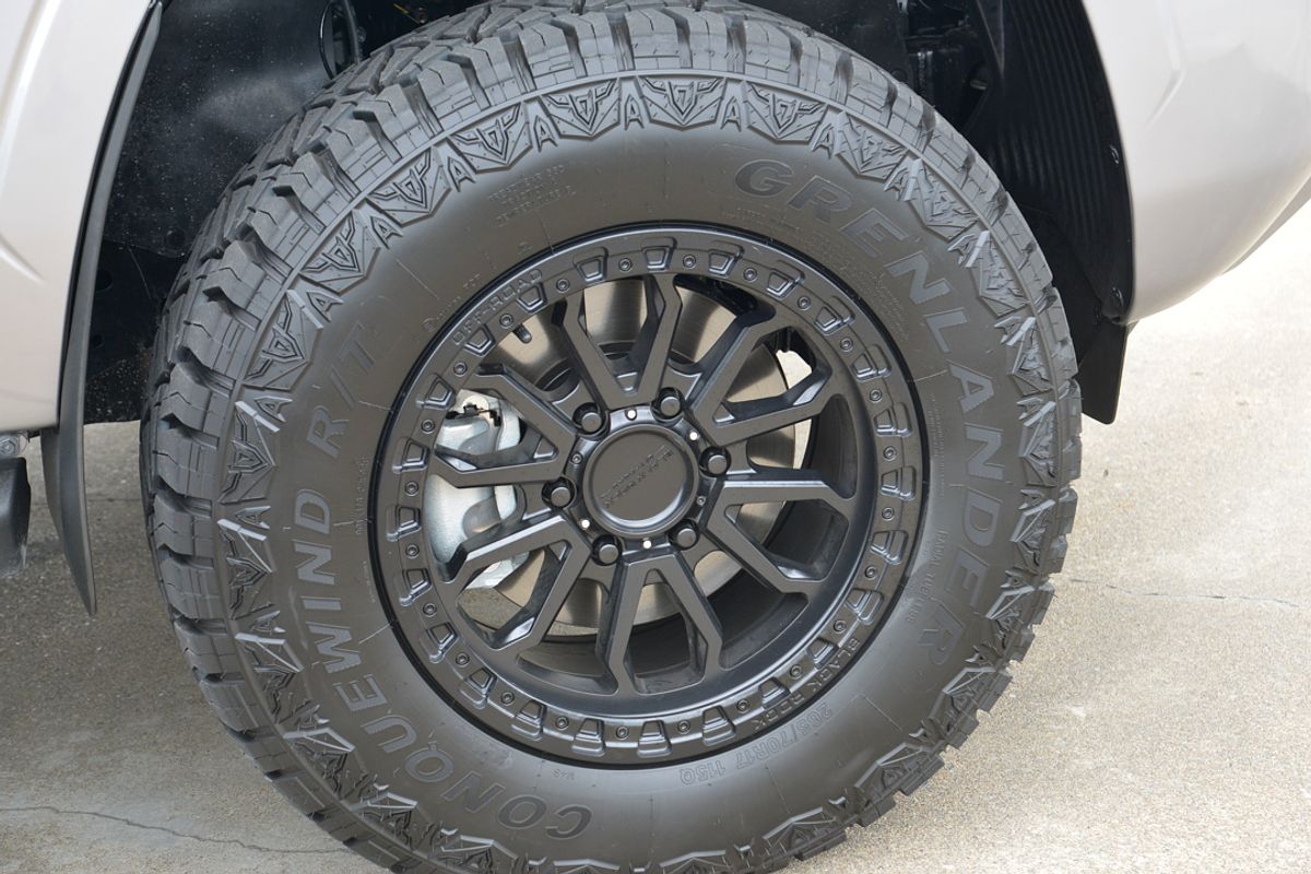 2025 Mitsubishi Triton GLX+ MV 4X4