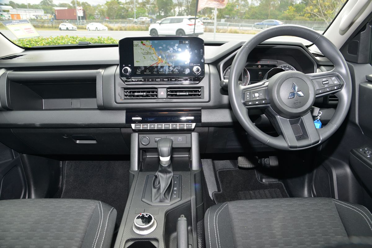 2025 Mitsubishi Triton GLX+ MV 4X4