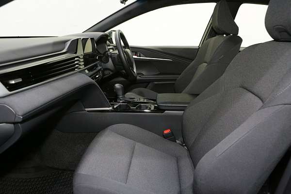 2025 Toyota Camry Ascent AXVH80R