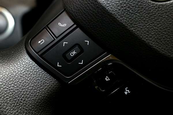 2025 Toyota Camry Ascent AXVH80R