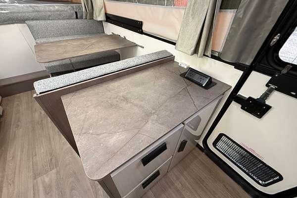 2025 Jayco SWAN CAMPER OB.CP-MY25