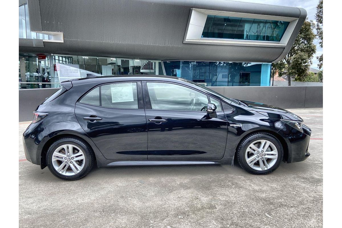 2018 Toyota Corolla Ascent Sport Hybrid ZWE211R