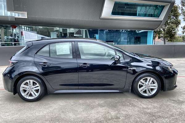 2018 Toyota Corolla Ascent Sport Hybrid ZWE211R