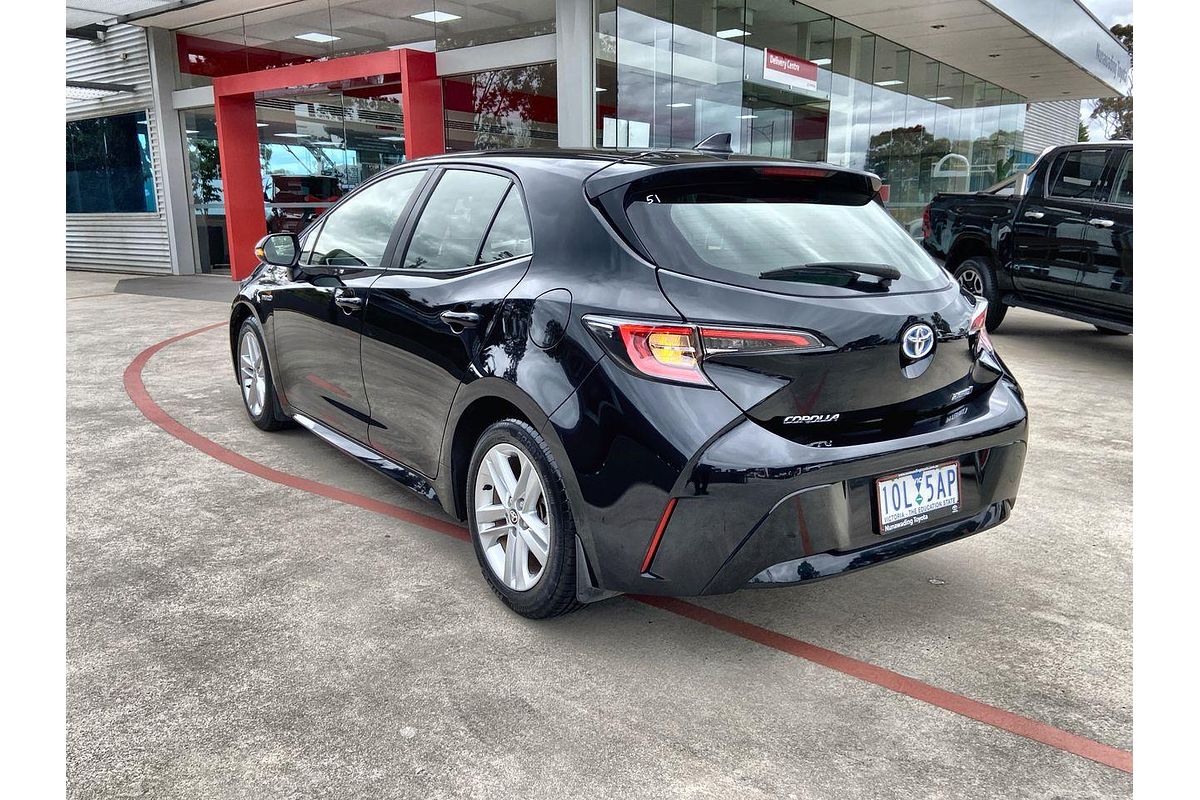 2018 Toyota Corolla Ascent Sport Hybrid ZWE211R