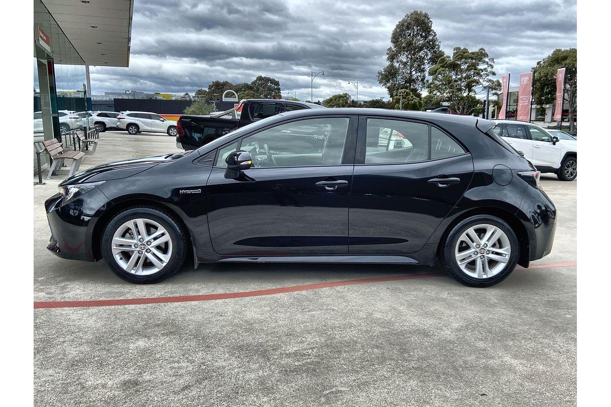 2018 Toyota Corolla Ascent Sport Hybrid ZWE211R