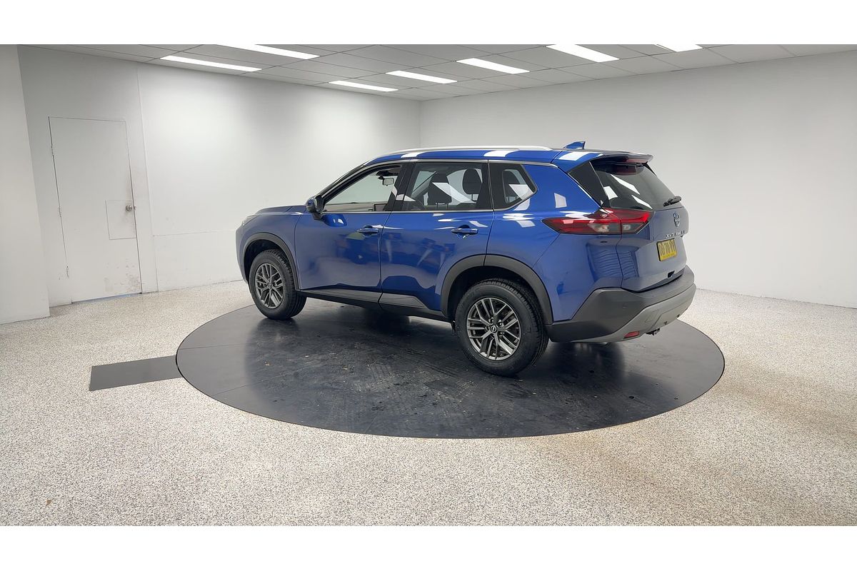 2022 Nissan X-TRAIL ST T33