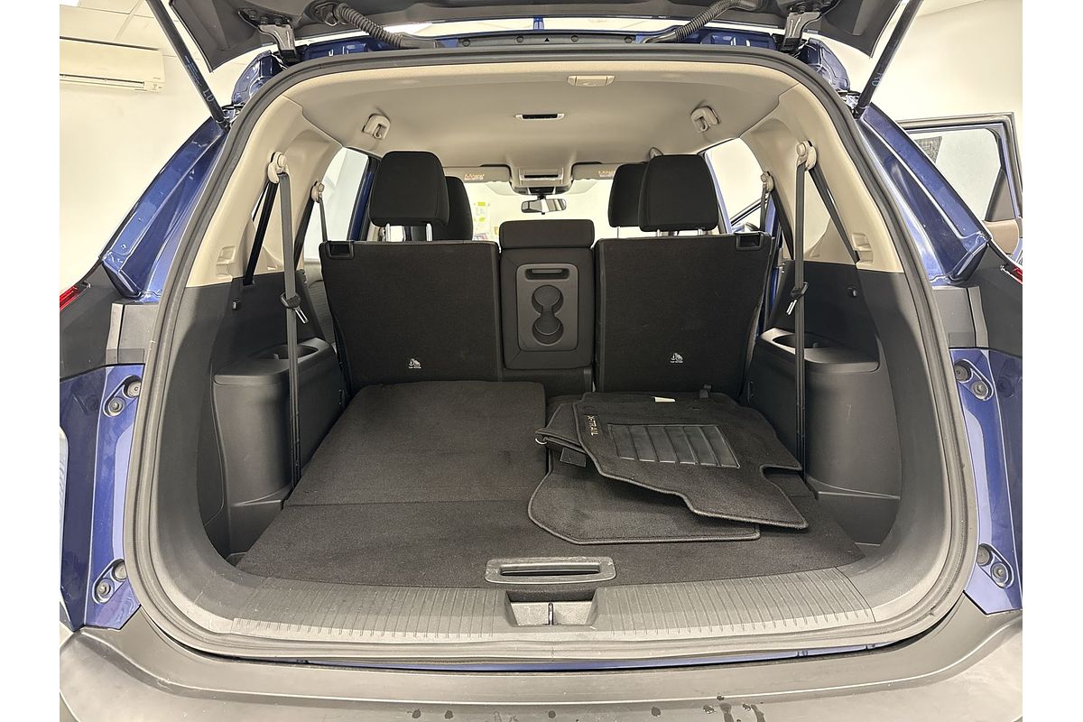 2022 Nissan X-TRAIL ST T33