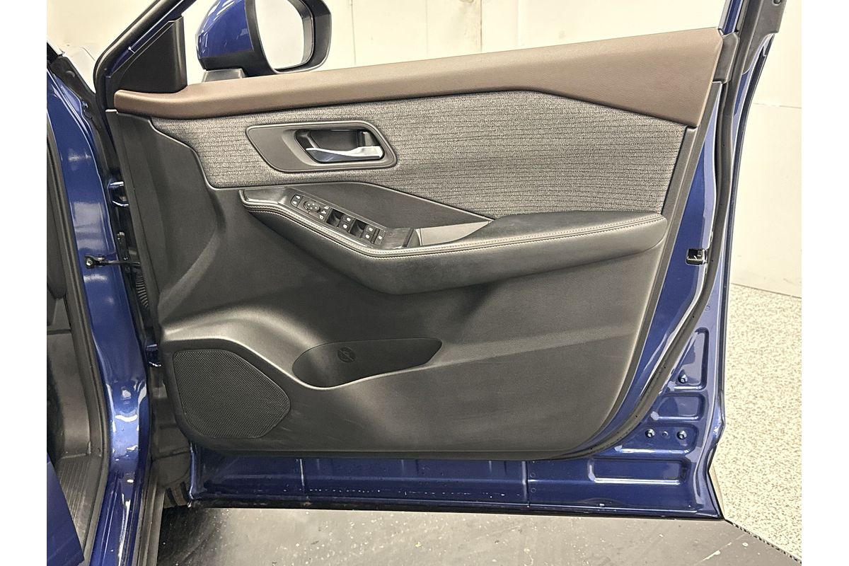 2022 Nissan X-TRAIL ST T33