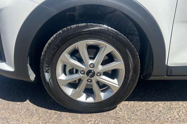 2024 Kia Stonic S YB