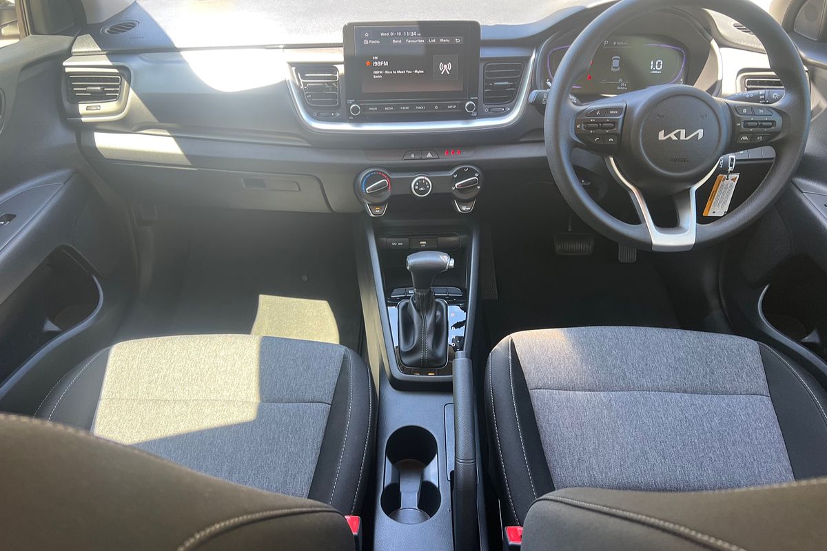 2024 Kia Stonic S YB