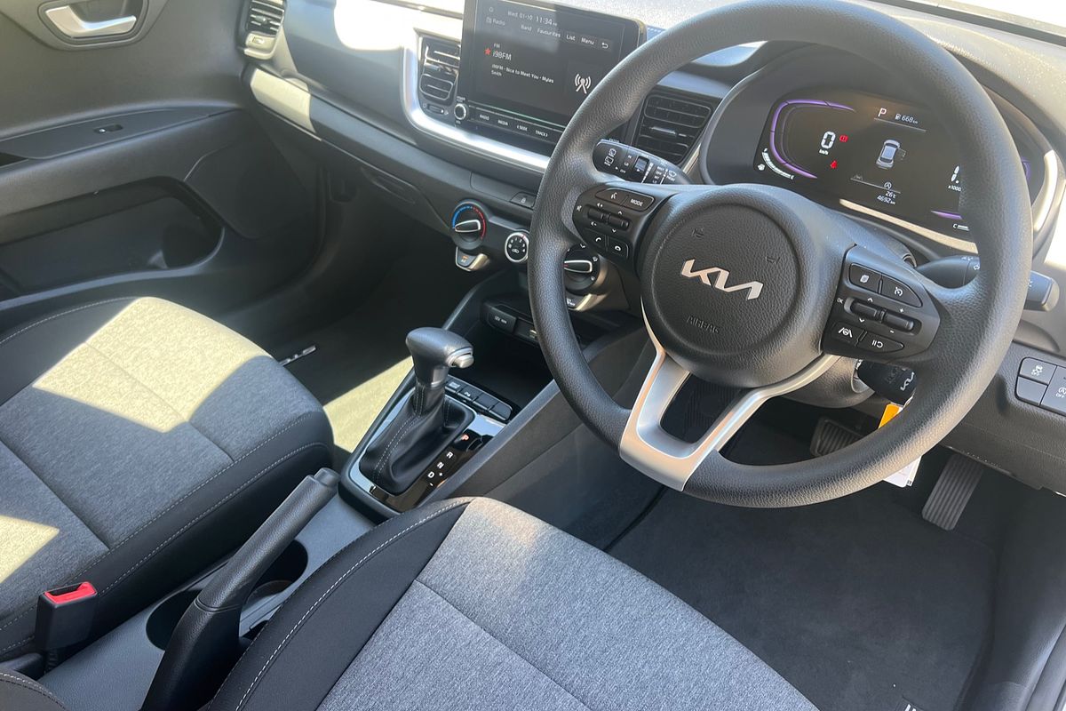 2024 Kia Stonic S YB