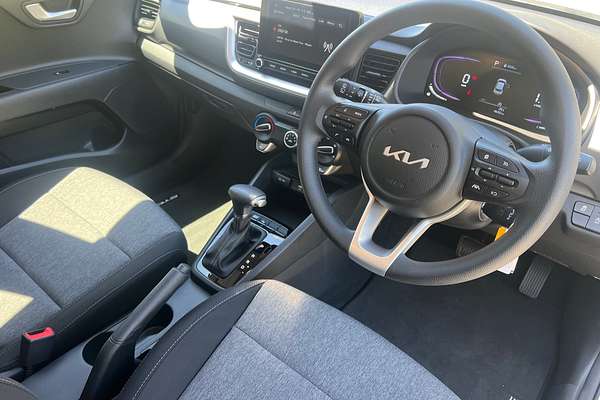 2024 Kia Stonic S YB