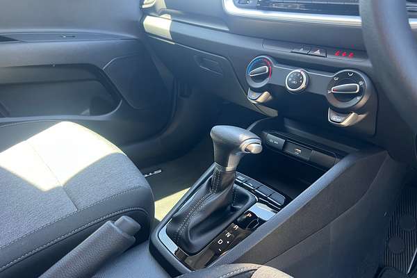 2024 Kia Stonic S YB