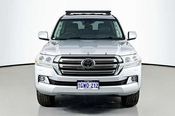 2019 Toyota Landcruiser Sahara VDJ200R