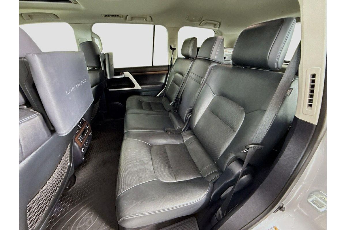 2019 Toyota Landcruiser Sahara VDJ200R