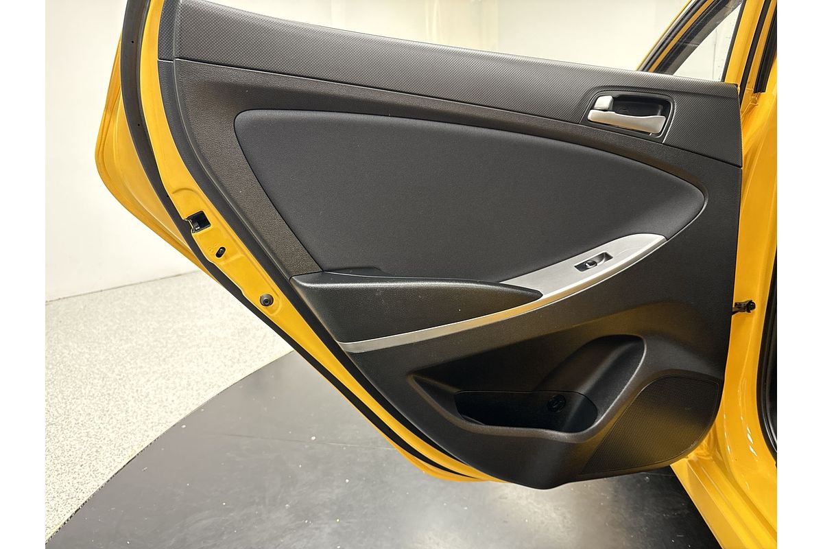 2018 Hyundai Accent Sport RB6