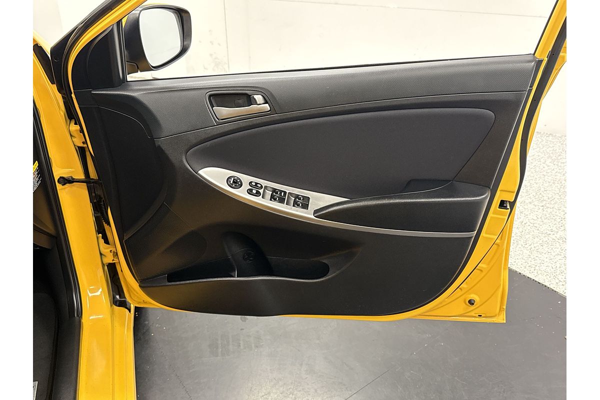 2018 Hyundai Accent Sport RB6