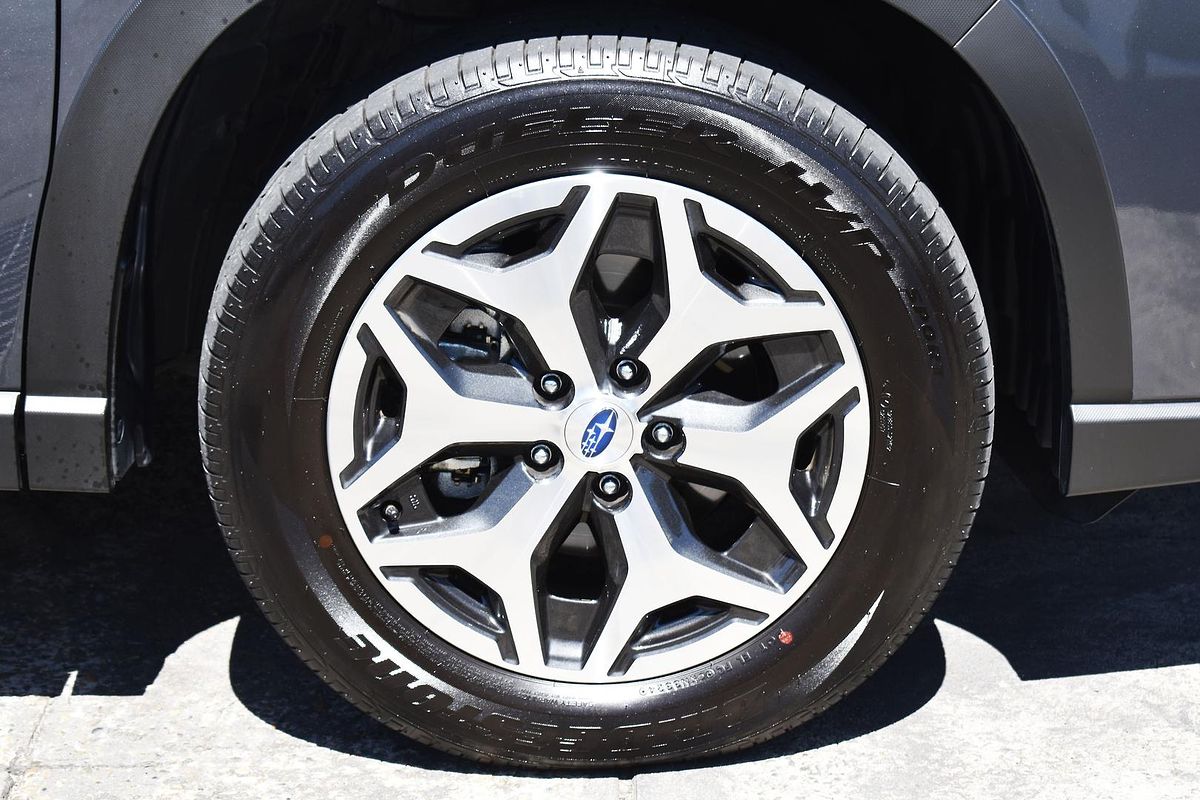 2025 Subaru Forester 2.5i Luxury Special Edition S5