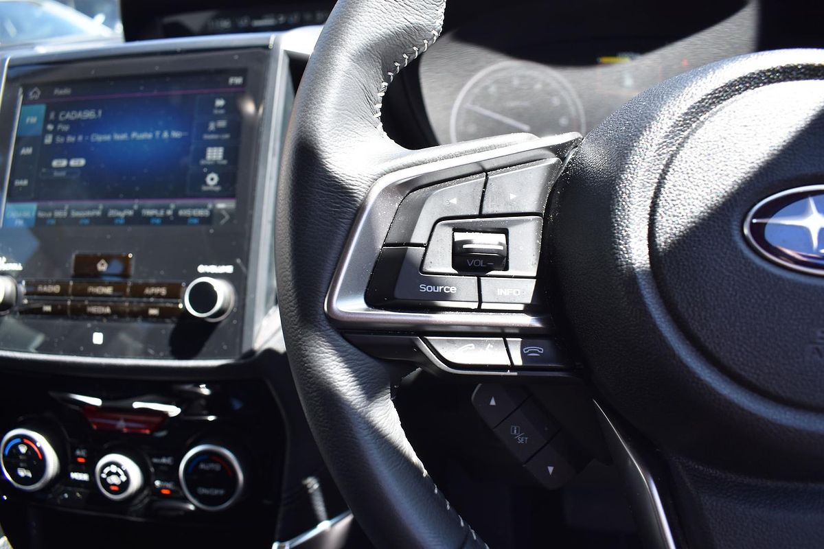 2025 Subaru Forester 2.5i Luxury Special Edition S5