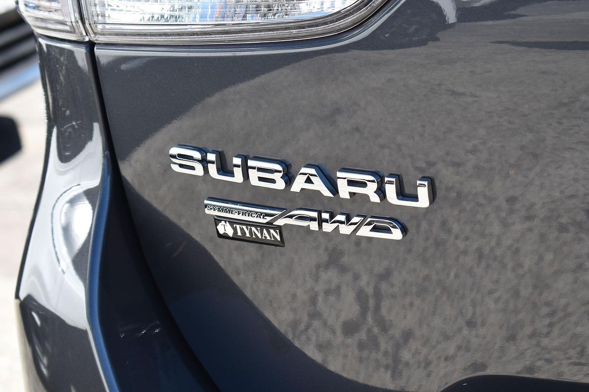 2025 Subaru Forester 2.5i Luxury Special Edition S5