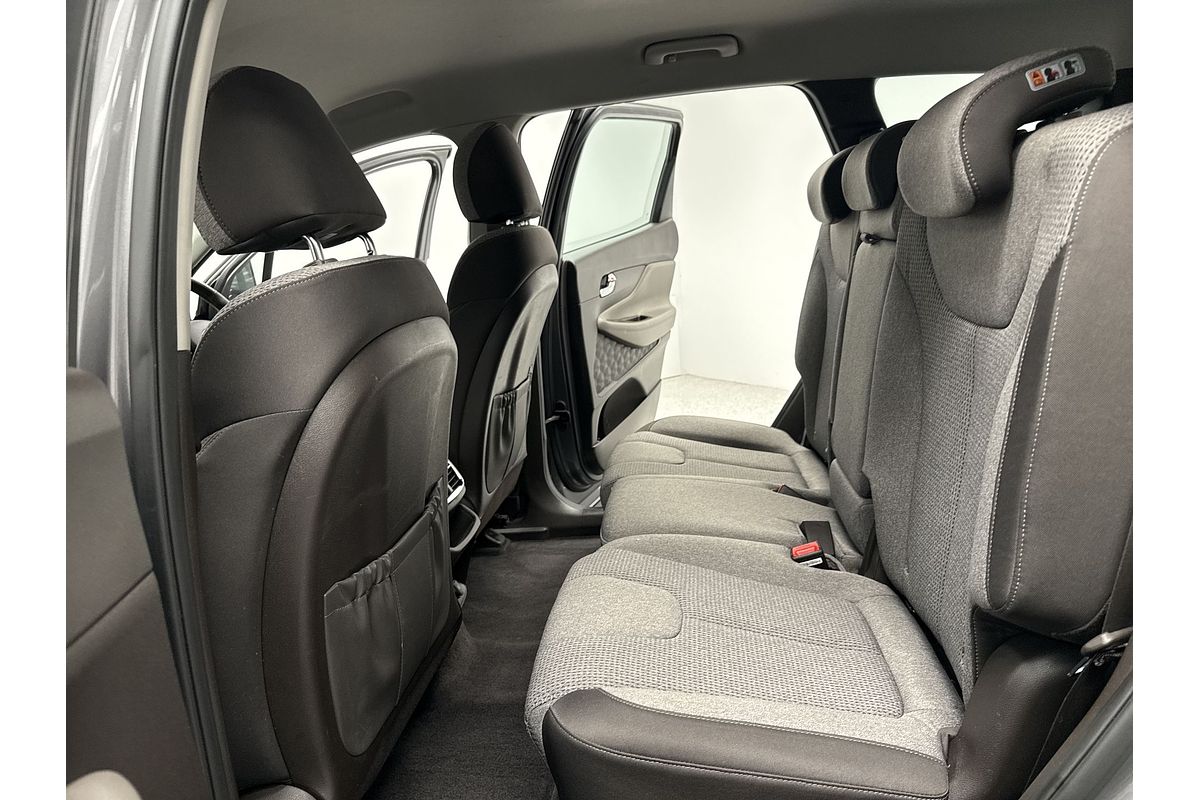 2020 Hyundai Santa Fe Active TM.2