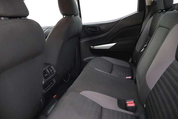 2021 Nissan Navara SL D23 Rear Wheel Drive