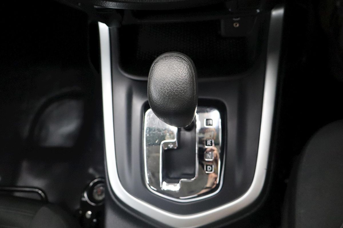 2021 Nissan Navara SL D23 Rear Wheel Drive