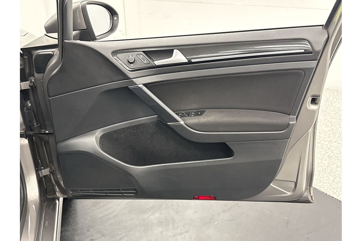 2015 Volkswagen Golf 103TSI Highline 7