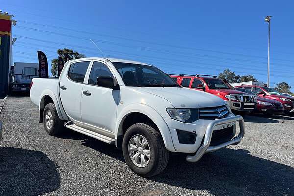 2013 Mitsubishi Triton GLX MN 4X4