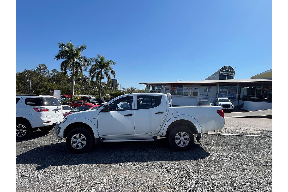 2013 Mitsubishi Triton GLX MN 4X4