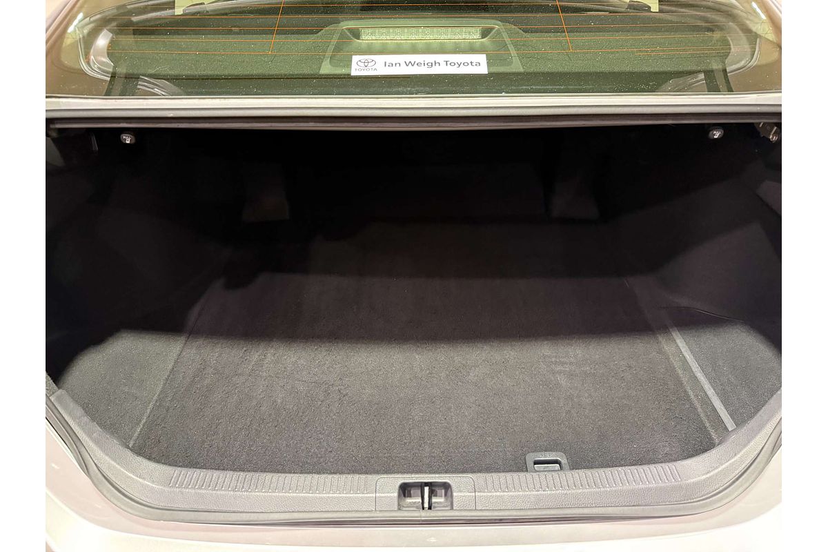 2024 Toyota Camry Ascent AXVH70R