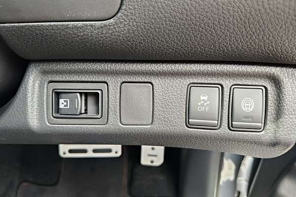 2023 Nissan Navara PRO-4X D23 4X4